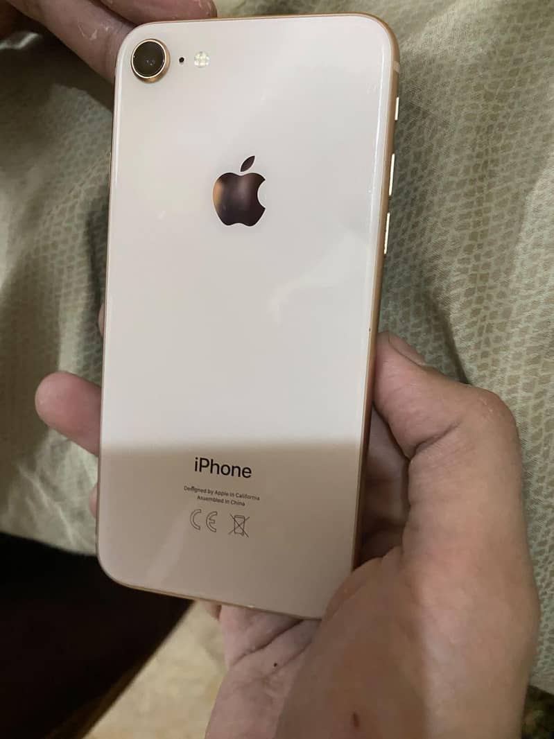 Apple iPhone 8 0