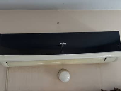 Haier 1.5 tons Split AC