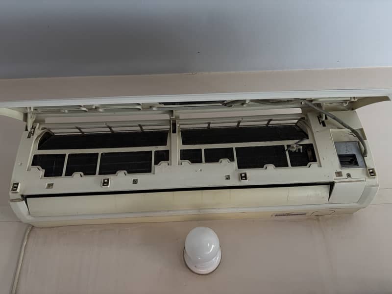 Haier 1.5 tons Split AC 3