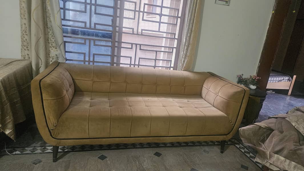 Sofa Set Mint Condition 2