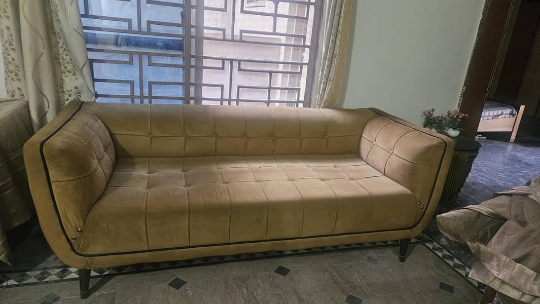 Sofa Set Mint Condition 3