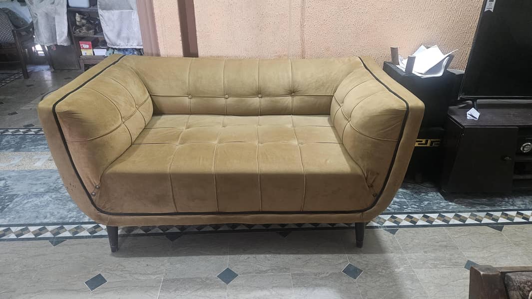 Sofa Set Mint Condition 4