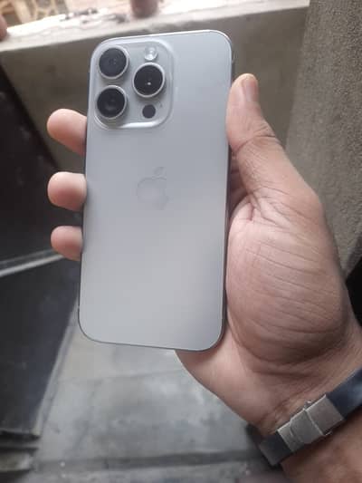 Apple iPhone 15 Pro