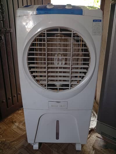 Boss room cooler ecm 6500 in excellent condition