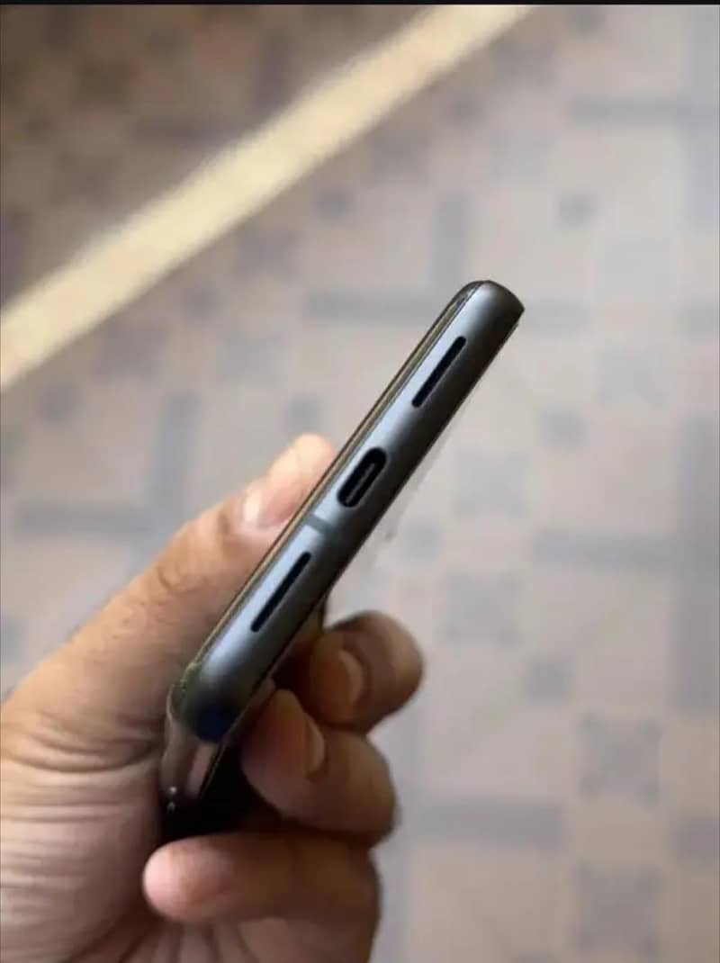 Google Pixel 8 3