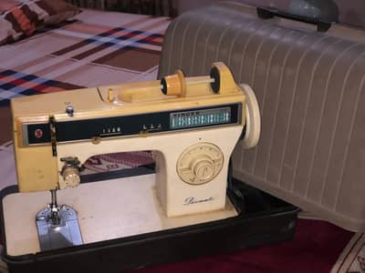 Singer 1288 Discmatic Sewing Machine (Original – Excellent Condition)