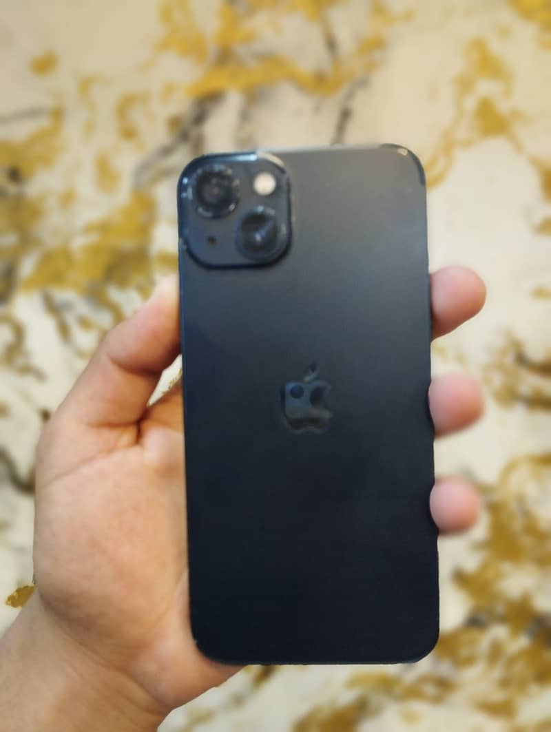 Apple iPhone 13 0