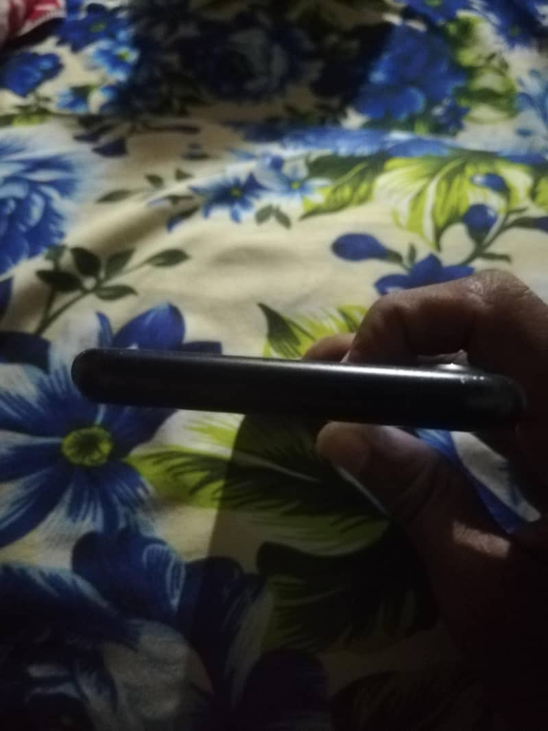 Apple iPhone 7 4