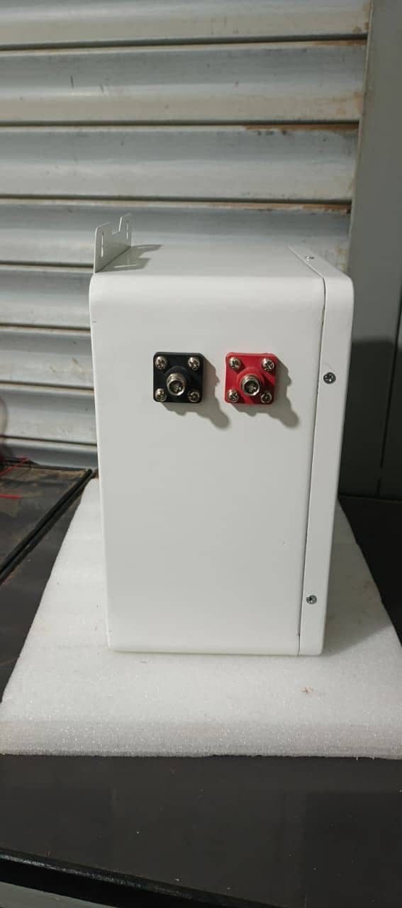 12.8 volt 100A 0