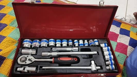 socket wrench