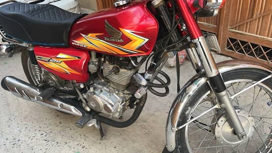 Honda 125 2021 Islamabad number   03185690274