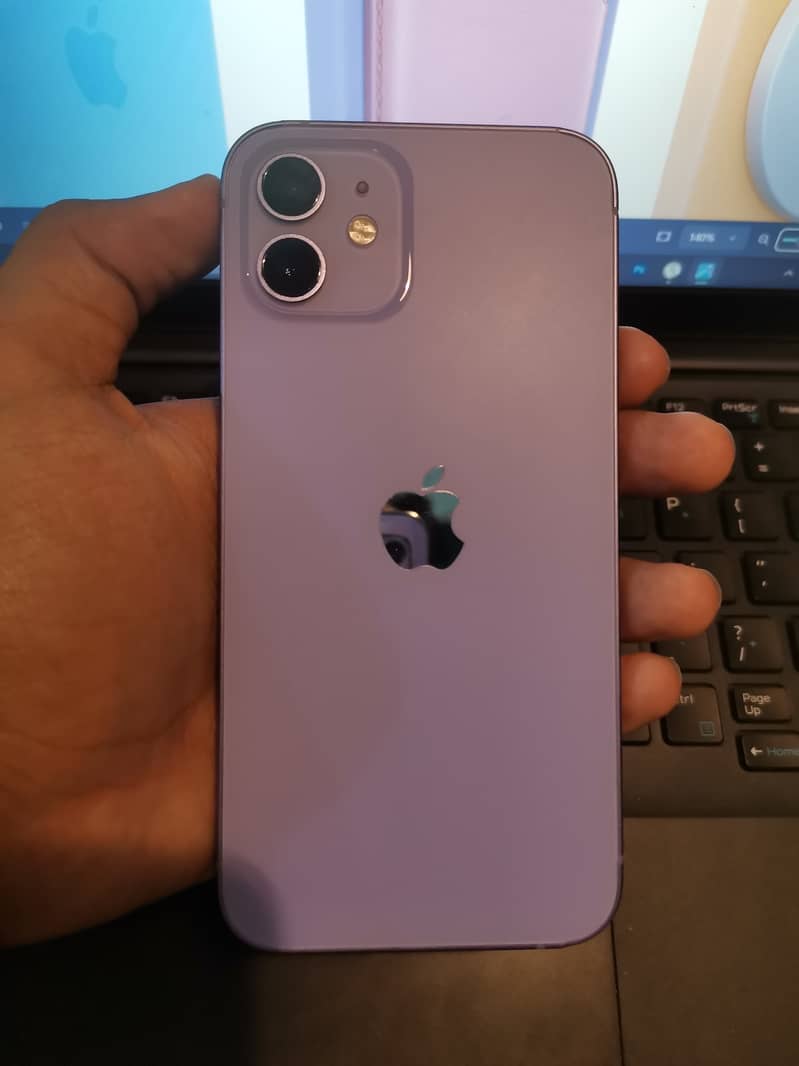 iPhone 12 0