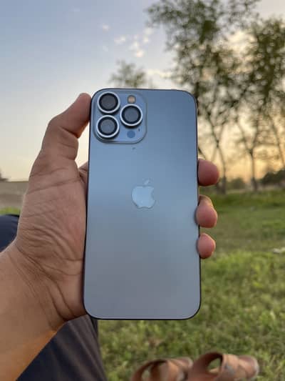 Iphone 13 pro max  nub:0/3/1/3/9/5/4/8/4/7/3