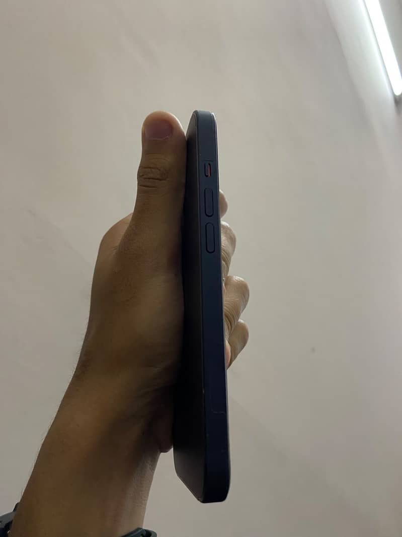 Apple iPhone 14 2