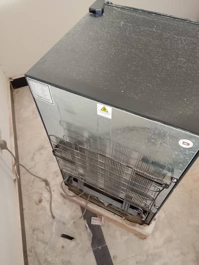 Dawlane refrigerator 9191 for sale