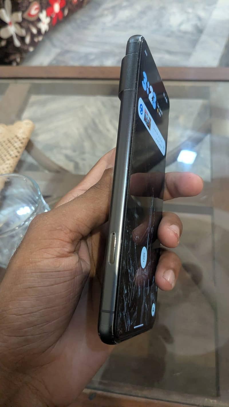 Google Pixel 8 Pro 2
