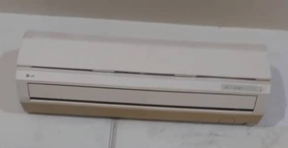 1 Ton LG Split A/C Home used۔