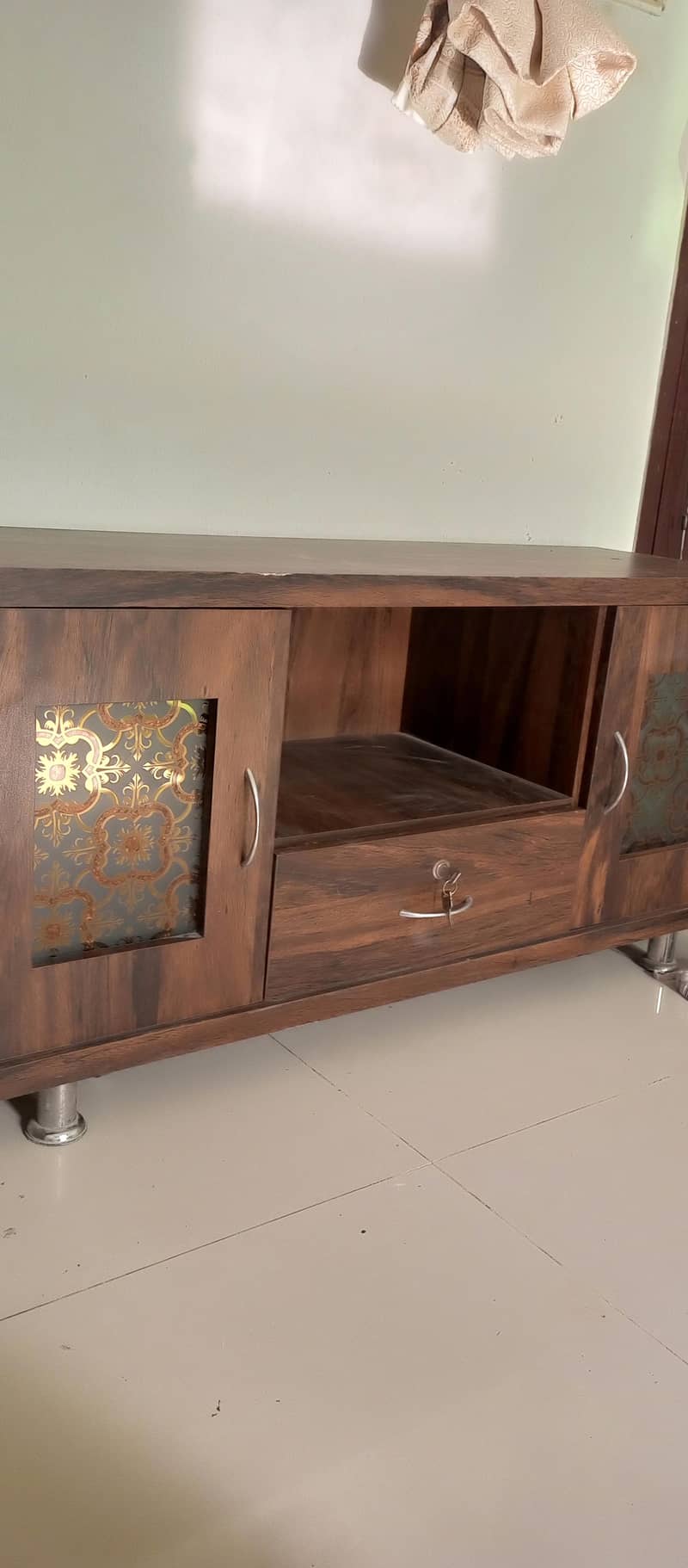 TV console 0