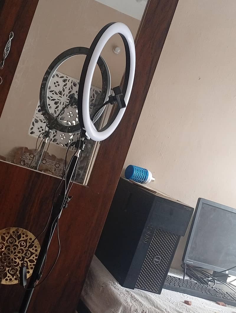 ring light available 0