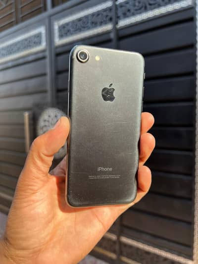 Apple iPhone 7