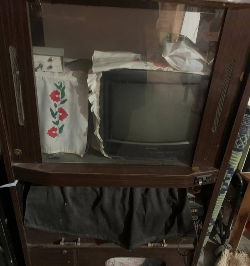 Tv Trolley 3