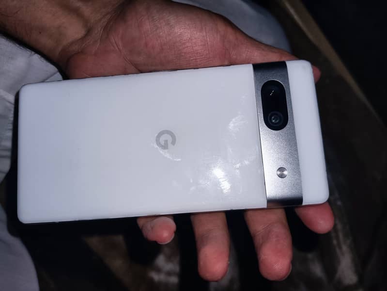 Google Pixel 7a 2