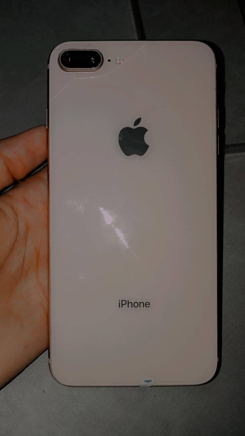 Apple iPhone 8 Plus 0