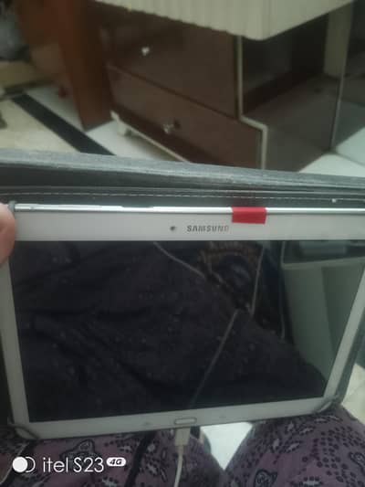 Samsung Galaxy tab 4(Dubai imported)