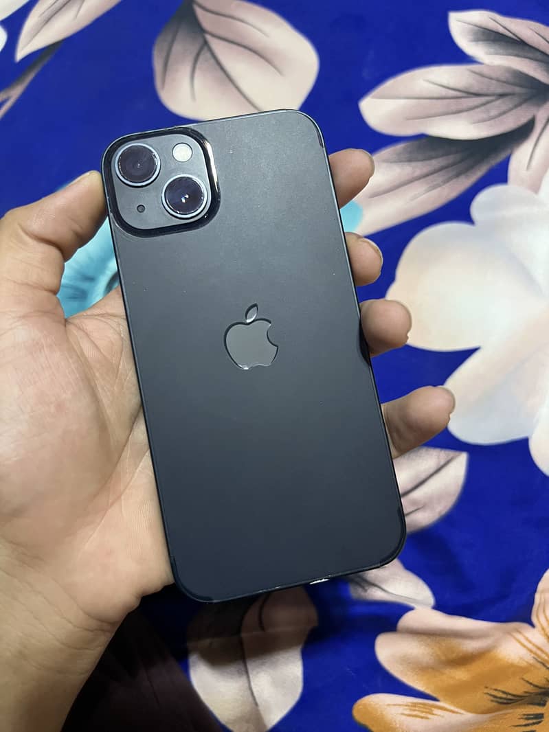 Apple iPhone 13 0