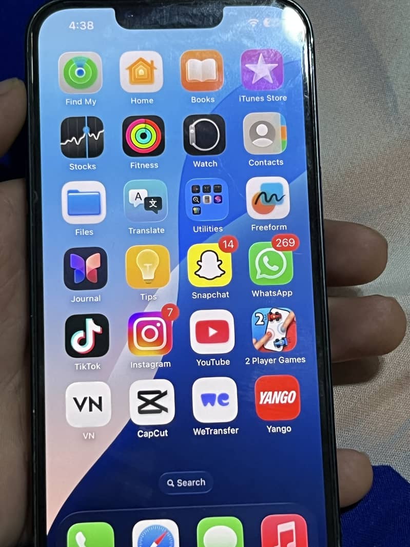 Apple iPhone 13 6