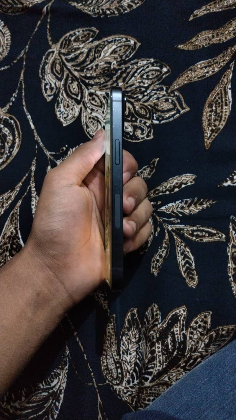 Apple iPhone 14 1