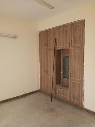 G-11/4 FGEHA D-Type 2nd Floor Flat For Rent