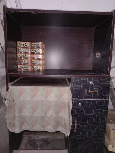 Repairing Counter and Accessories Counter for sale.