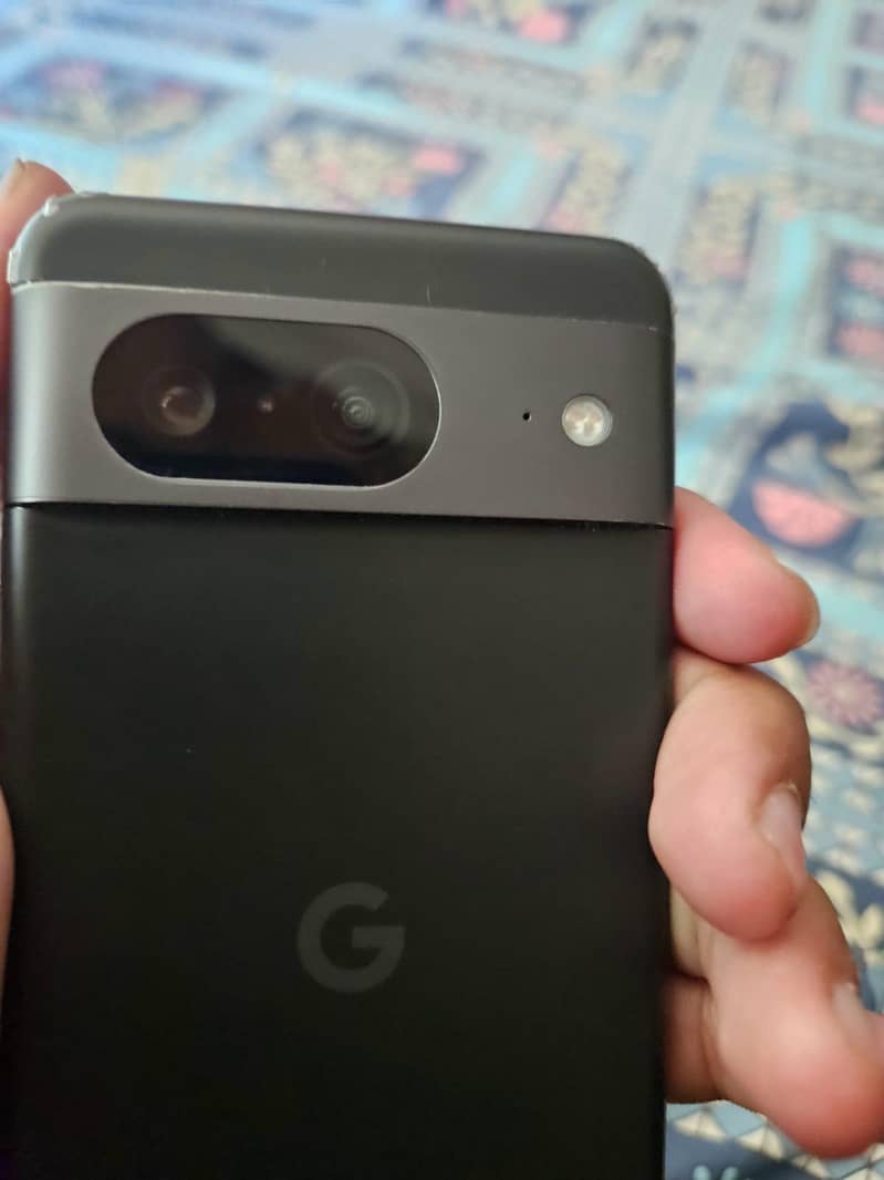 Google Pixel 8 6