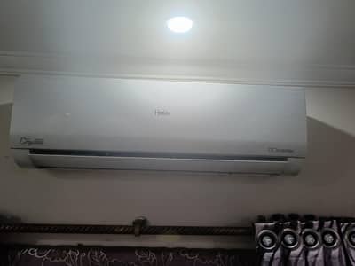 Haier Inverter AC 1 ton
