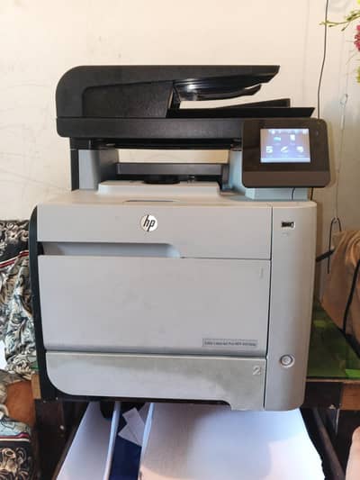 HP COLOR LASERJET PRO MFP M476dn