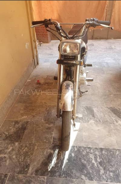 Honda cg 125 2022 lush bike just buy and drive