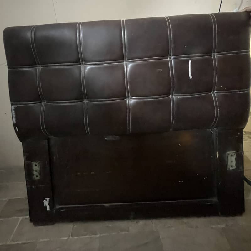 Without mattress 1