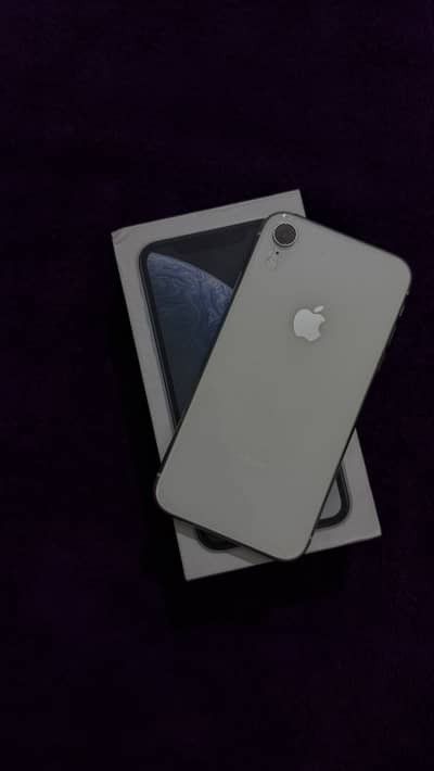 Apple iPhone XR