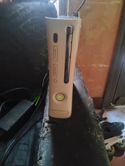 selling my fully working xbox 360 exchange with phone or laptop