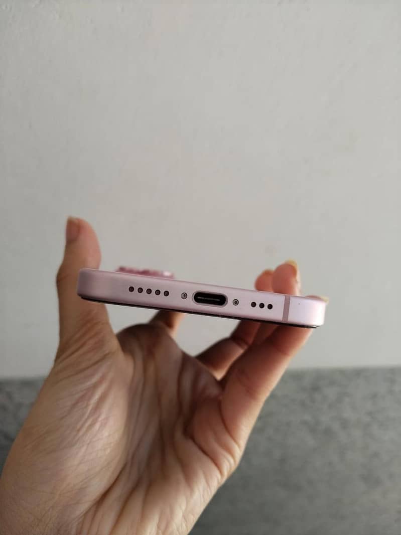 Apple iPhone 15 3