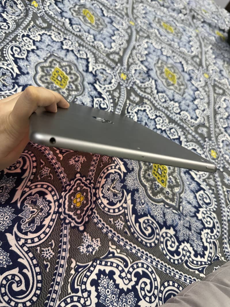 iPad Air 1 0