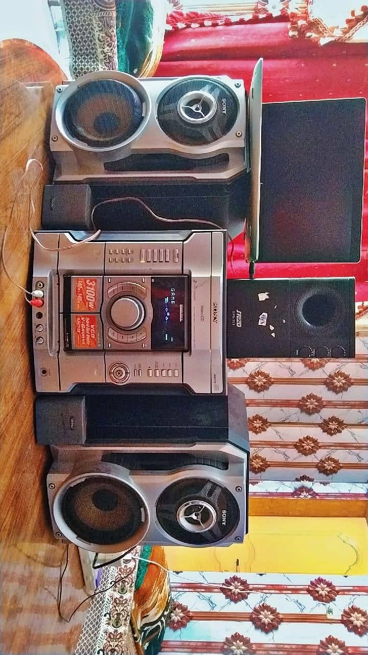 Speakers 1