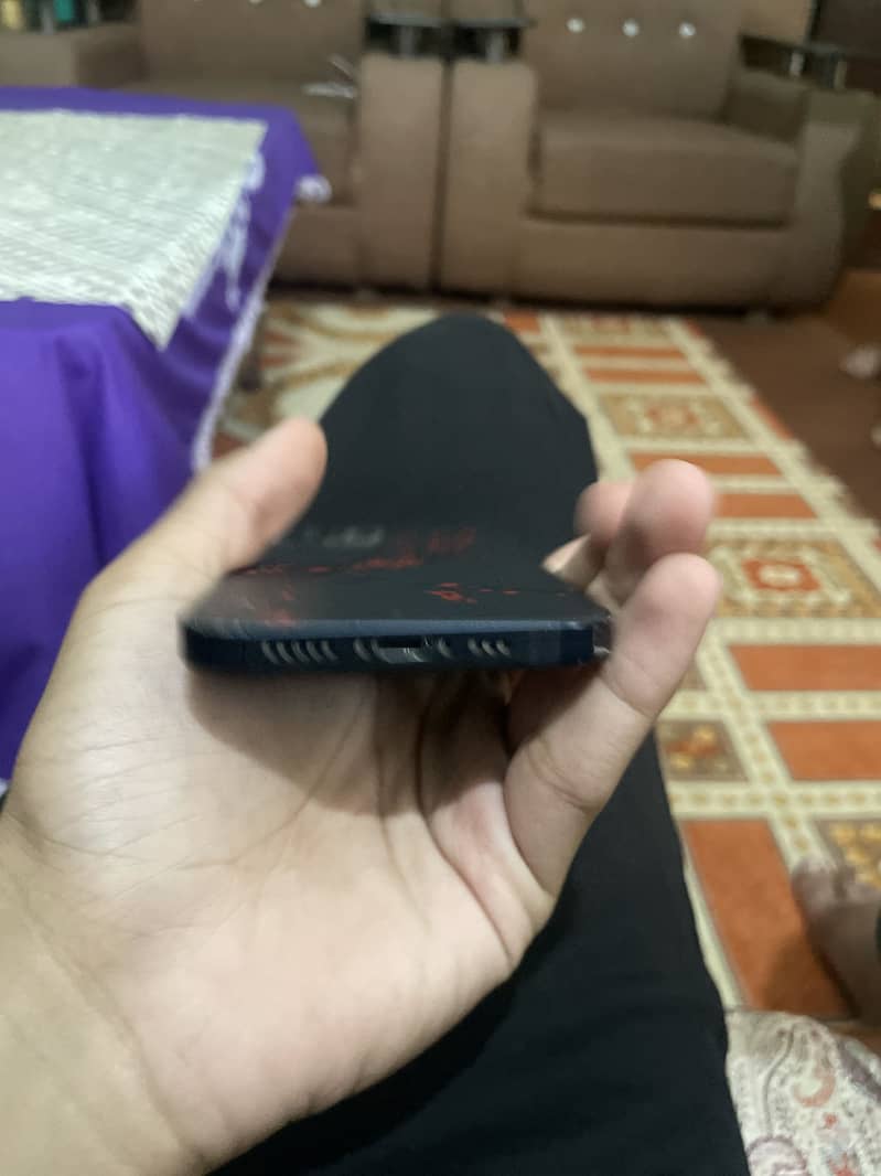 Apple iPhone 12 2
