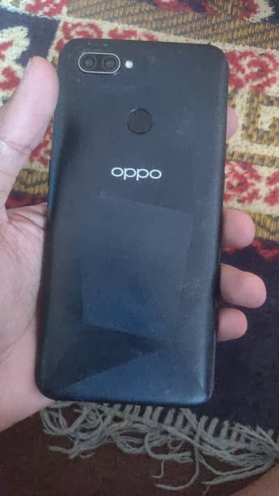 OPPO A12
