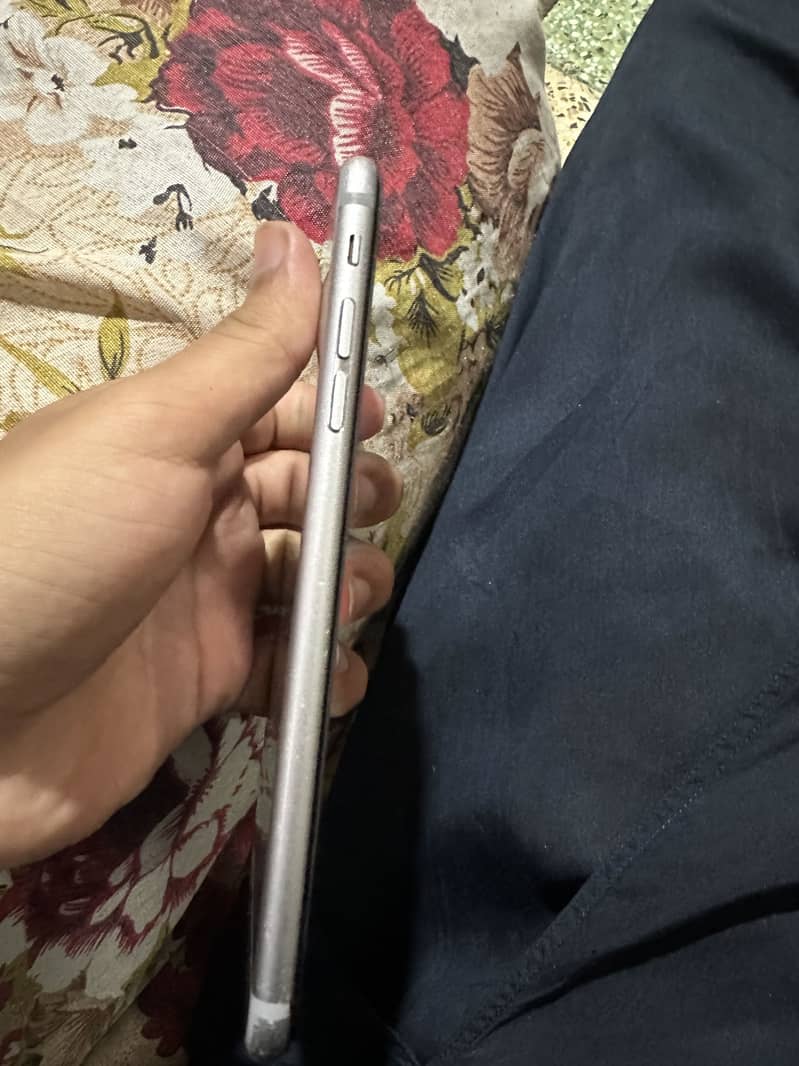 Apple iPhone 6S Plus 1