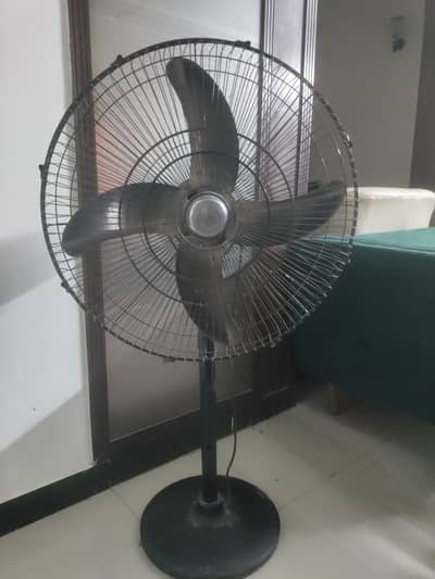 LG Pedestal Fan – Good Working Condition