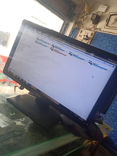 19 inch LCD bilkul okay