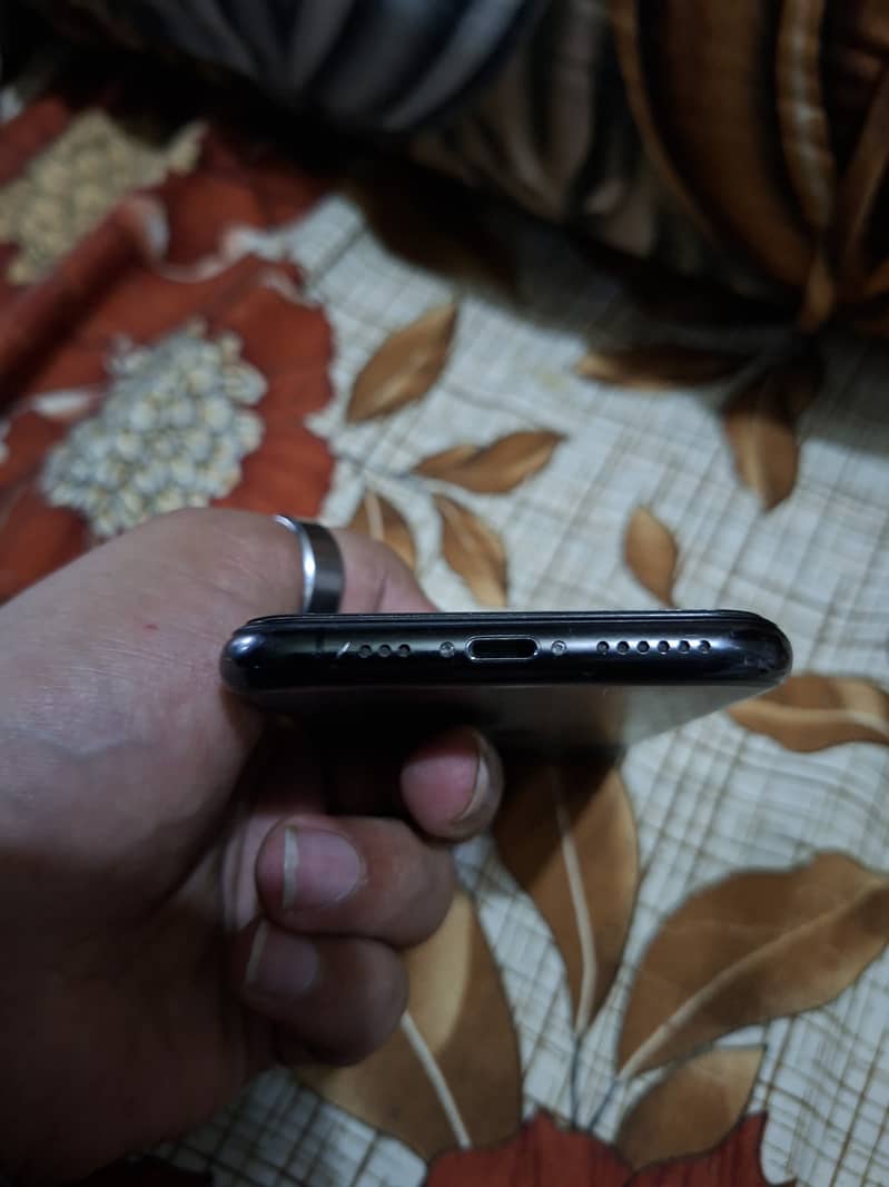 iPhone 11 pro 2