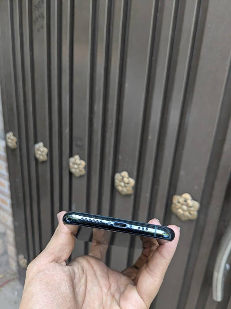 iphone 11 pro 3